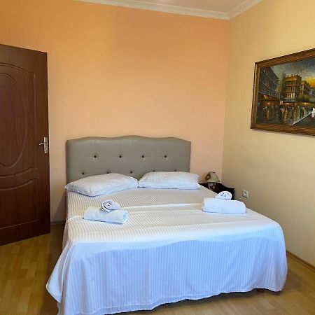City Center Apartment In Shkodër Eksteriør bilde