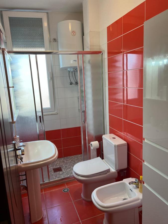 City Center Apartment In Shkodër Eksteriør bilde