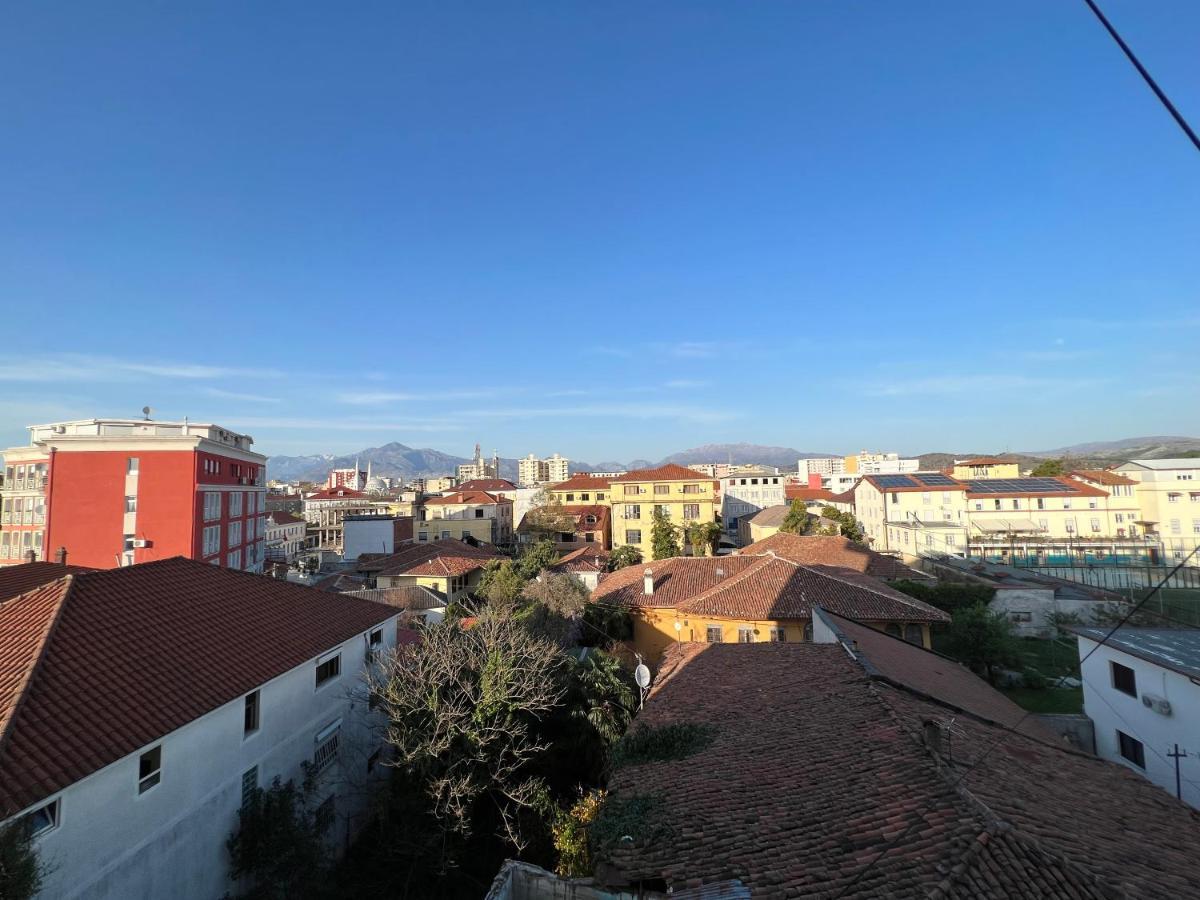 City Center Apartment In Shkodër Eksteriør bilde