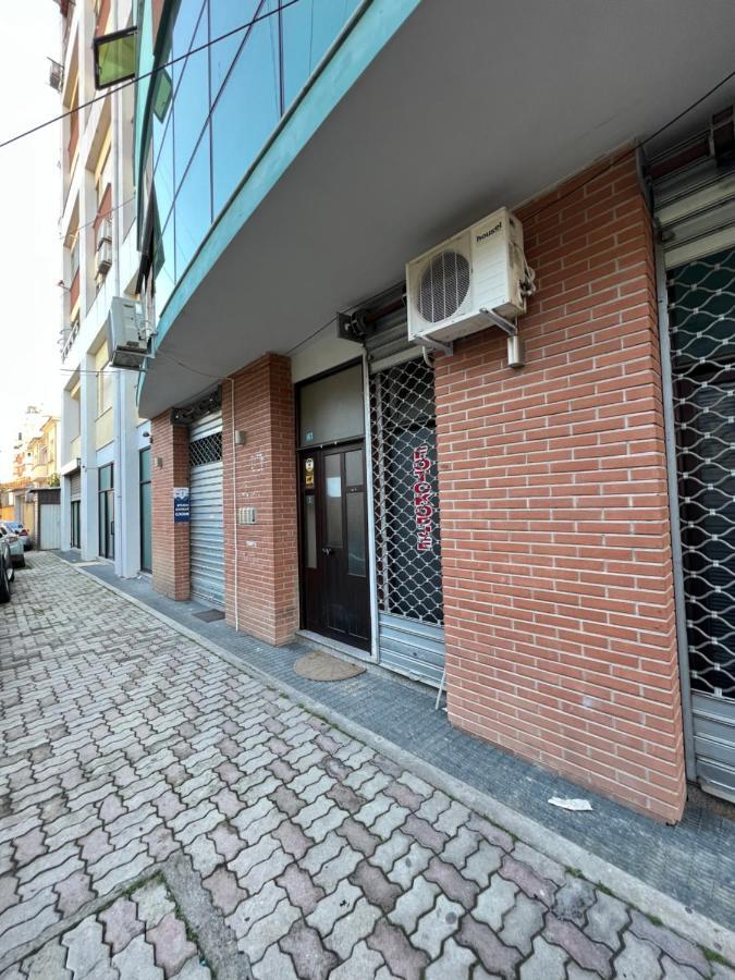 City Center Apartment In Shkodër Eksteriør bilde